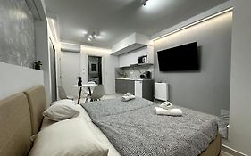 Cozy Elegant Apartment #2 Vipgreece